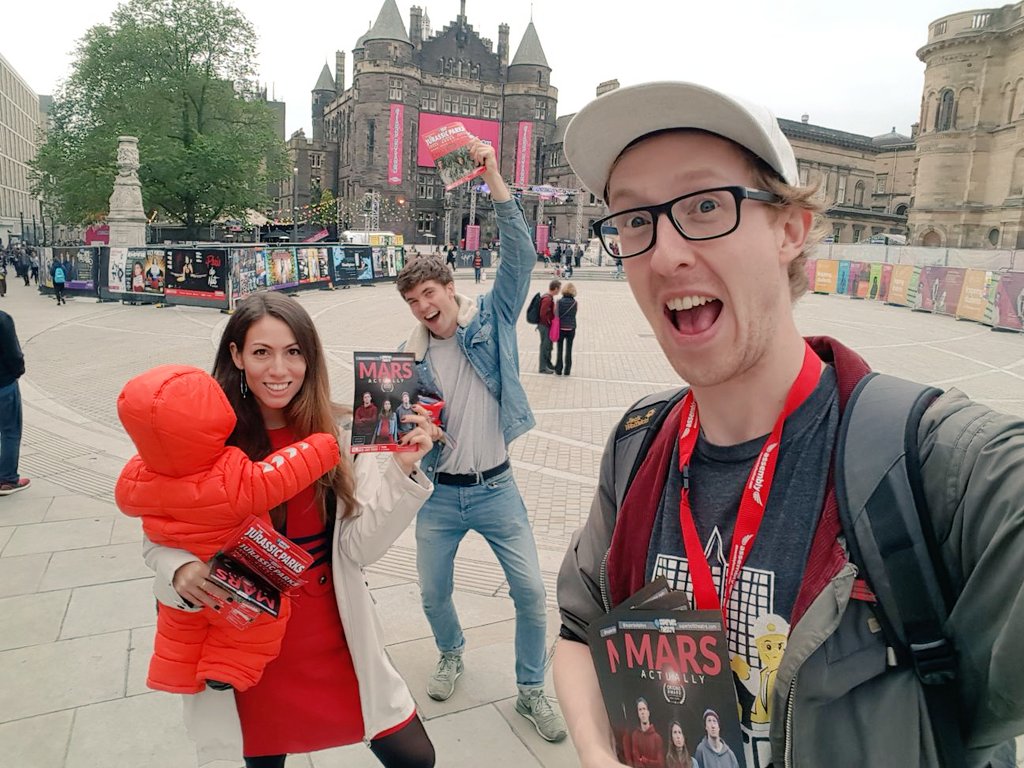 Superboltplays's tweet photo. #MarsActually
#🚀🌎❤️
🎉 @AssemblyFest
📍@AssemblyRoxy
↗️ Upstairs
📅 22, 24, 26
🕖7pm
👏★★★★ @broadwaybaby
🎟️https://t.co/LHfHMeQTxI https://t.co/wpmamD5fYT