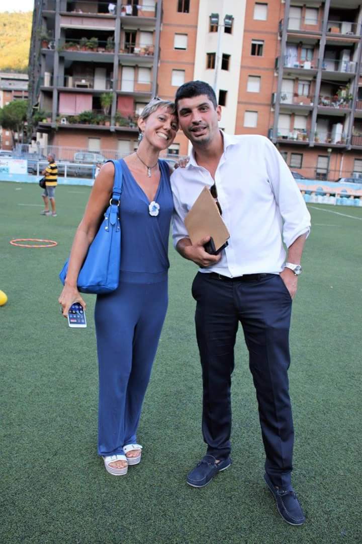 Ufficio stampa <a href="/LoveLifeRugby/">Emy Forlani</a>  e marketing <a href="/dariogenna/">Dario Gennaro</a> sorridenti perché non devono fare la preparazione atletica! 😁 #proreccorugby