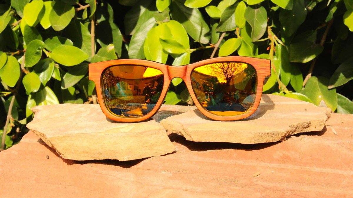 DiamondW00D's tweet photo. STOP AT https://t.co/0vqFcBPXPM TO GET YOUR 25% OFF NOW ON ANY PAIR OF SUNGLASSES. LIMITED TIME OFFER. https://t.co/mdTA6P31RS