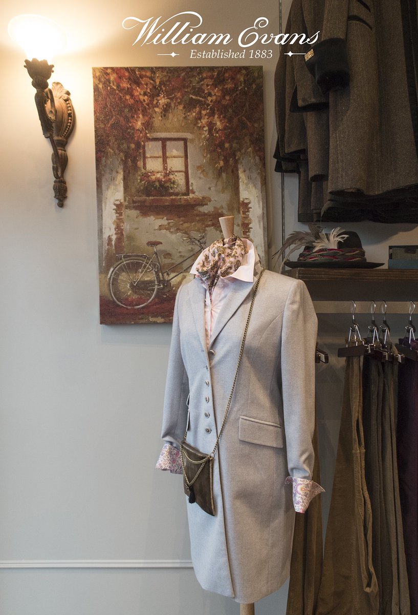 WilliamEvansYYC's tweet photo. Get your wardrobe ready for the new season! Visit us at our new #WillowParkVillage locationβοΈ #yyc #Calgary #shopping #fashion #stylw #Fall https://t.co/CkyMn09qRn