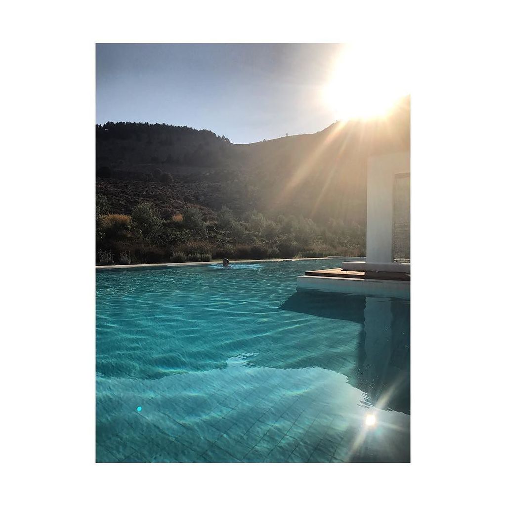 Craig having his last swim of the day before sunset 👌🏻 #casacookrhodes #vacation ift.tt/2inrVMF