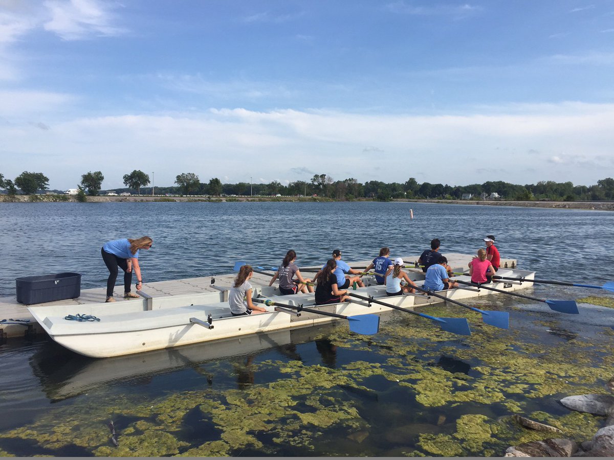rowCRRC's tweet photo. First novice practice of the Fall 2017 season (with some varsity working on conditioning) - get in there, pull hard, keep your form! #goCRRC https://t.co/S8azVCYVUm
