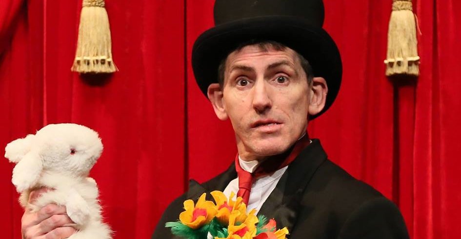 PrimaryTimesEdi's tweet photo. .@AssemblyFest @jangostarr #onemanshoe was a great success! To see reviews https://t.co/4doXBj7kcY https://t.co/1F4D8jYbto