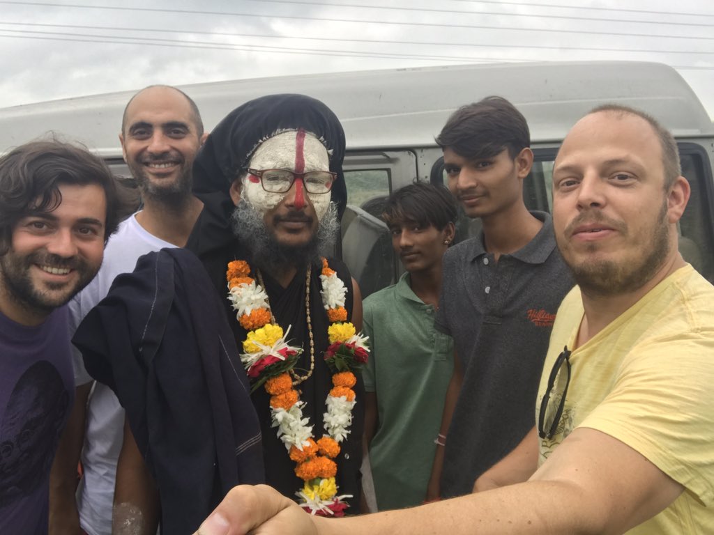 rickshawboyz's tweet photo. selfie with a guru https://t.co/G2Cf0V8h8G