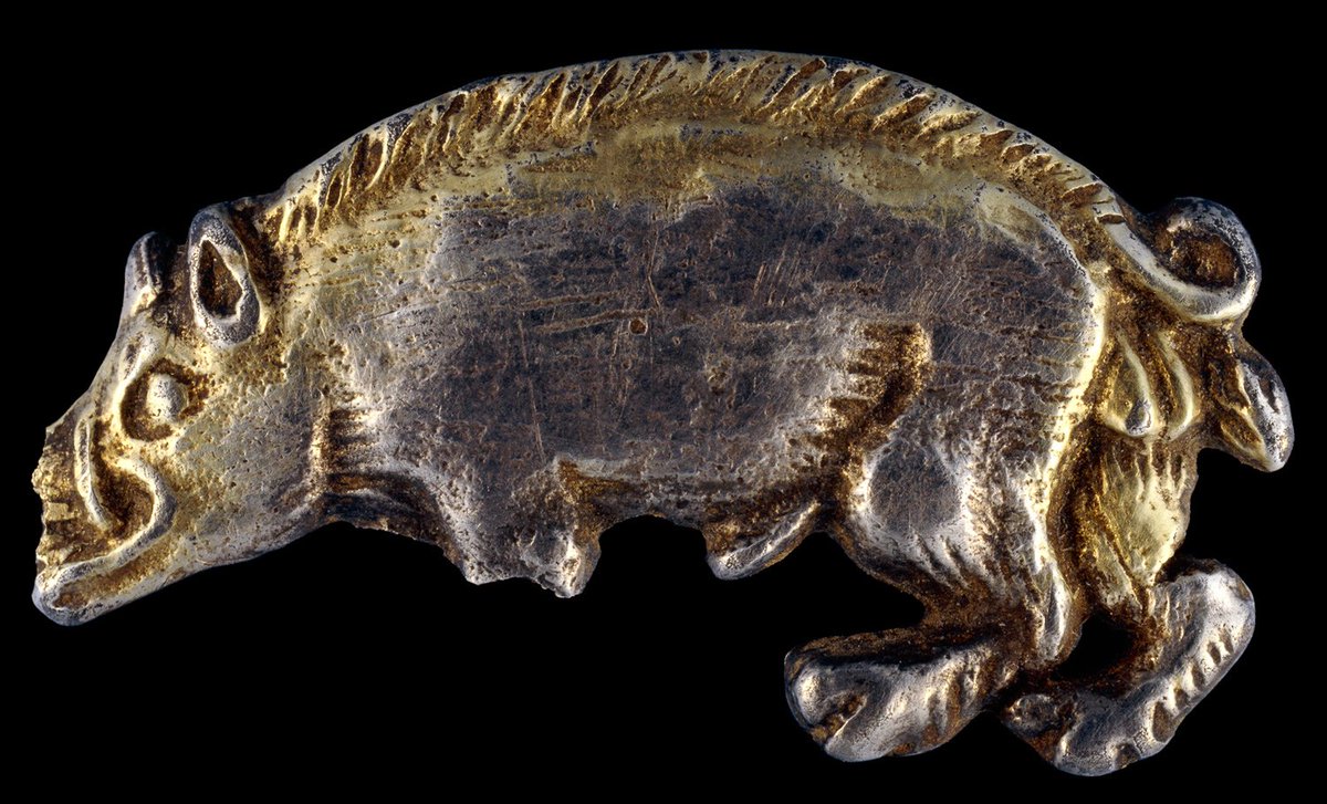 King of England Richard III died #onthisday in 1485 at the Battle of Bosworth. His supporters wore boar-shaped badges like this