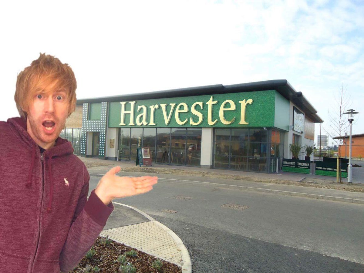 JokesWithMark's tweet photo. Please RT if you think following my #JokeOfTheFringe, @HarvesterUK should make me the face of Harvester. https://t.co/QTOhim4N35