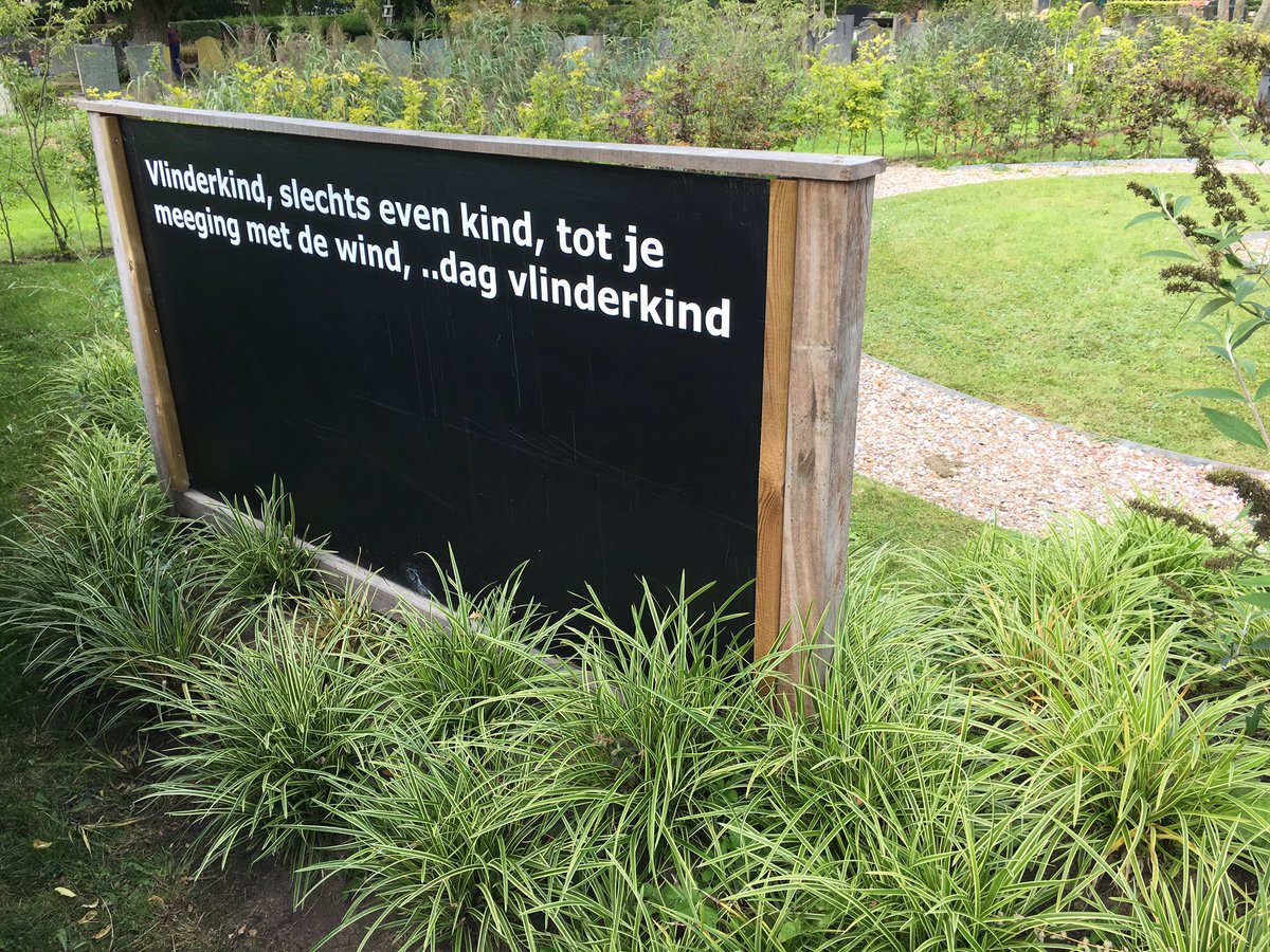 TuinenBuiten's tweet photo. Mooi geworden, #kinderbegraafplaats #Rotterdam #Ijsselmonde @openrotterdam https://t.co/Y5vPPl9Zo0