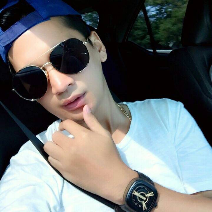 ✨😎Santai bersama-sama. Temukan semua keseruan disini #liveme Ades [RB
liveme.com/media/liveshor…