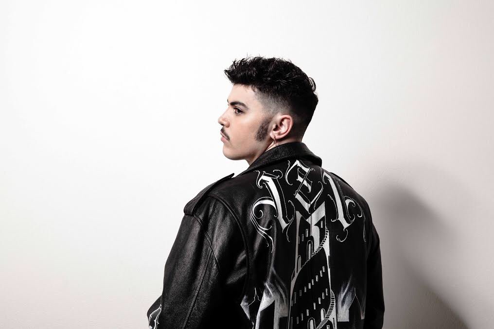 <a href="/izimuzic/">IZI</a> : "Wild Bandana" singolo estratto dall’ album d’ inediti
"Pizzicato", è stato certificato disco d'oro tuttoacceso.it/2017/08/izi-wi…