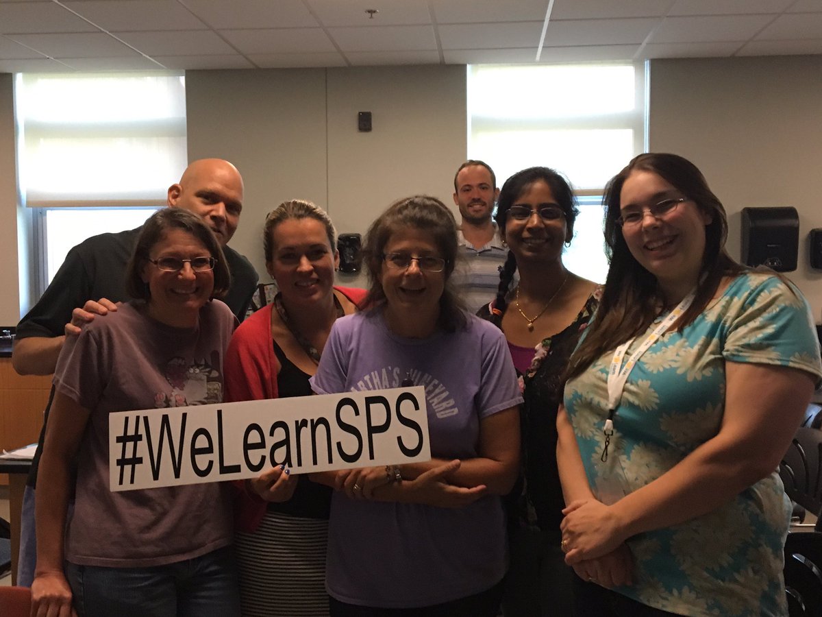 Kimma_Bo_Peep's tweet photo. #WeLearnSPS #badgingit #putnamscience https://t.co/LwmBywv7GI