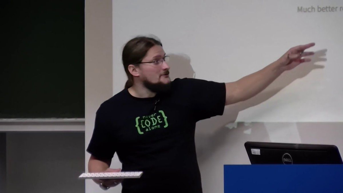 nevercodealone's tweet photo. 2017 Clean Code - kompletter Talk mit Roland Golla auf der der #froscon #froscon12 - #webdevelopment #fun #nerd https://t.co/AUCvNVsYoT https://t.co/5c8f7aOt5M