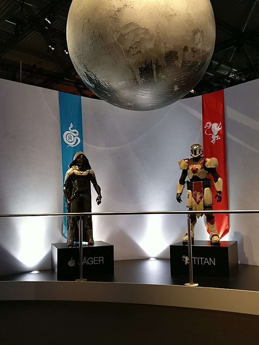 FerberStefan's tweet photo. Just made the enemies cry at bungie @Bungie #gamescom2017 #WargamingGC #Destiny2 https://t.co/3ObQ03EhX1