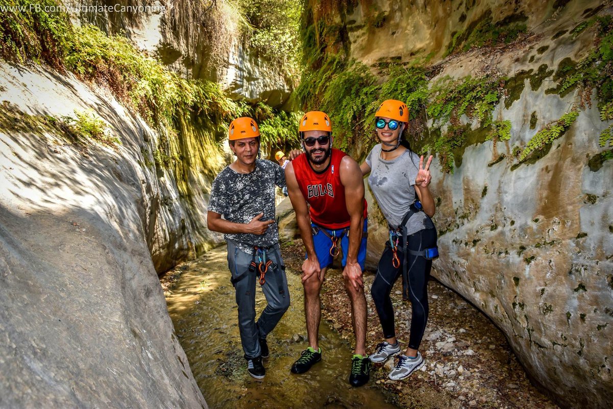 LetsGoToJordan's tweet image. المصور المحترف الأردني @IssaweAkram الملقب بشاروخان العرب يخوض مغامره في وادي هورا ووادي بن حماد مع فريق يلا على الأردن #صيف_الأردن_أحلى