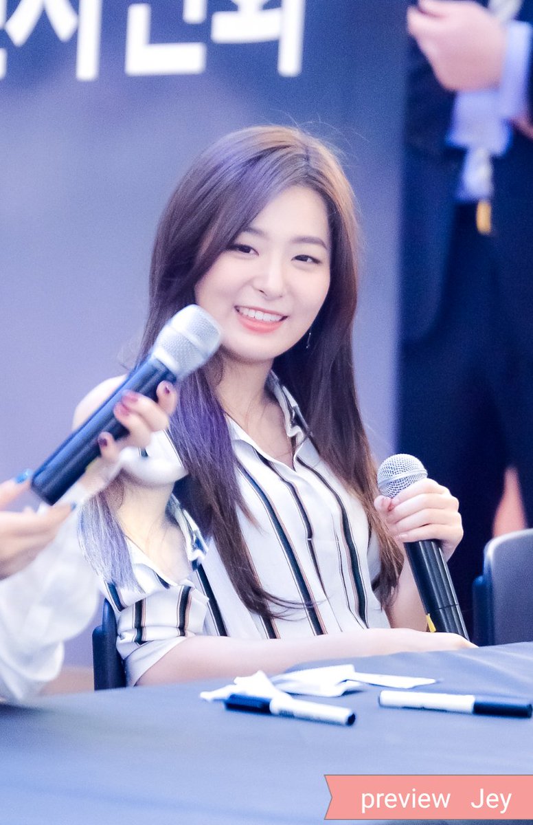 amiyurihimei's tweet photo. 「preview」170822 레드벨벳 스케쳐스 팬싸인회 @ IFC

#레드벨벳 #RedVelvet  
#슬기 #Seulgi #강슬기 #スルギ https://t.co/nqcCpkTawO