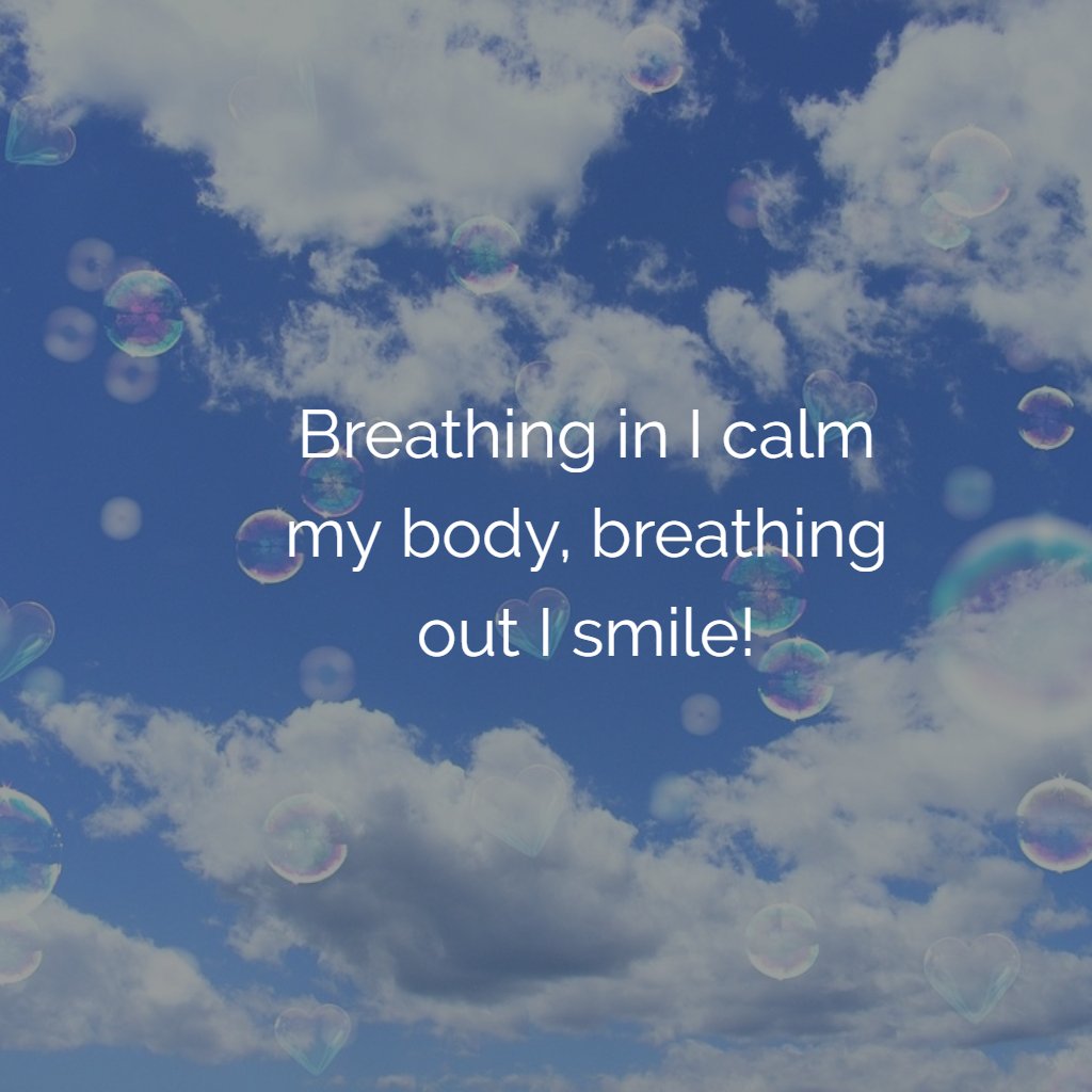 bethanntuttle's tweet photo. Morning Mantra: Breathing in I calm my body, breathing out I smile! https://t.co/XDcPEhvyqx
