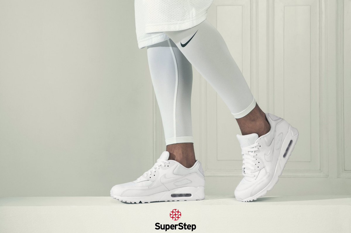 SuperStepTR's tweet photo. Beyazın en gerçek formu, Nike Air Max 90. İkonik Nike Air Max 90 The White Sneaker Collection'da. #nike #superstep #superstepcom https://t.co/H3QxUmHAcA