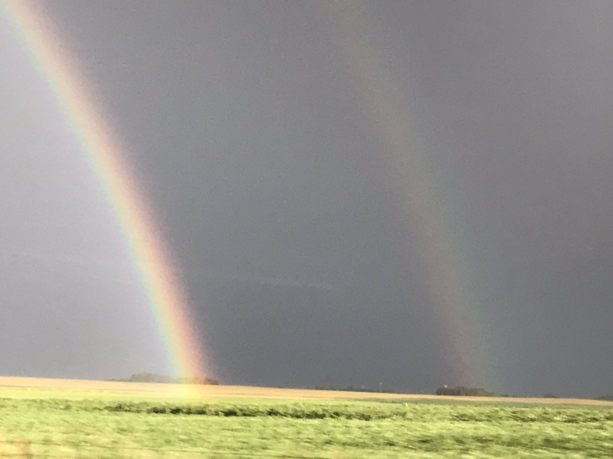 AGRICENLIFER's tweet photo. Dualing rainbows 🌈 from I-80 in #Iowa on way to Altoona, Iowa #Crop2017 #corn #soybeans @agricenco https://t.co/nh5zcFPg03