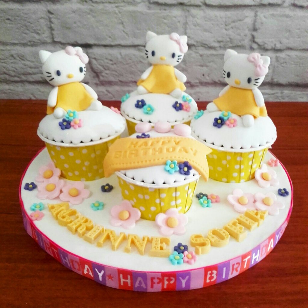 Chez Mely tweet media