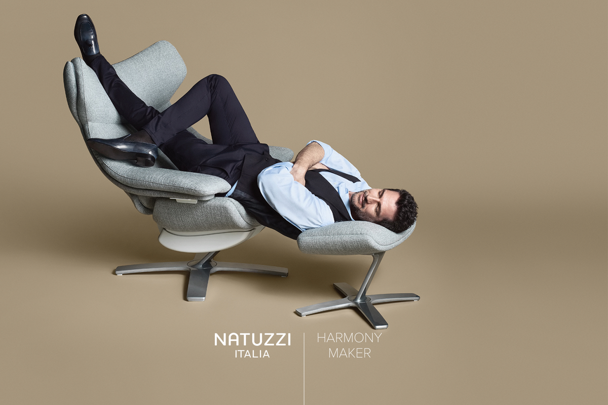 Natuzzi's tweet photo. Re-vive is the armchair that lets move without restrictions, true embodiment of #Natuzzi Italia innovation
#HarmonyMaker https://t.co/HJmSA38RsH