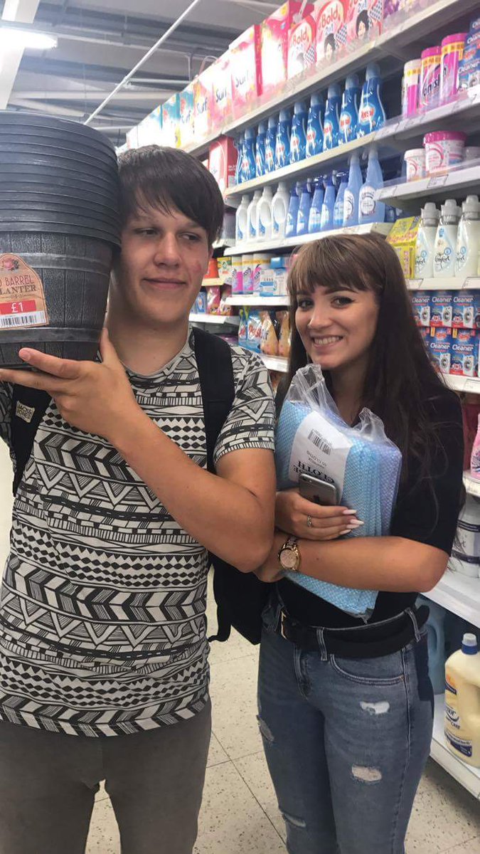 Team_Richmond's tweet photo. Buying 17 buckets for tomorrow for bag pack at Tesco!! #stucklikeglue #NCS #EastRiding #NowBoarding @FlyingFutures https://t.co/5WtRvuRWG6