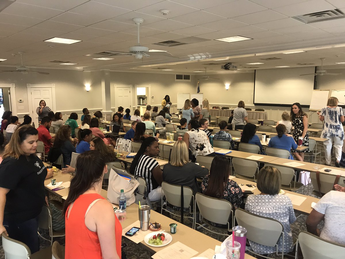 KVJohnson101's tweet photo. Montessori training!! @penaraul @dealeyprincipal @dallasschools #dealeydisd https://t.co/tSkhnRqtGu