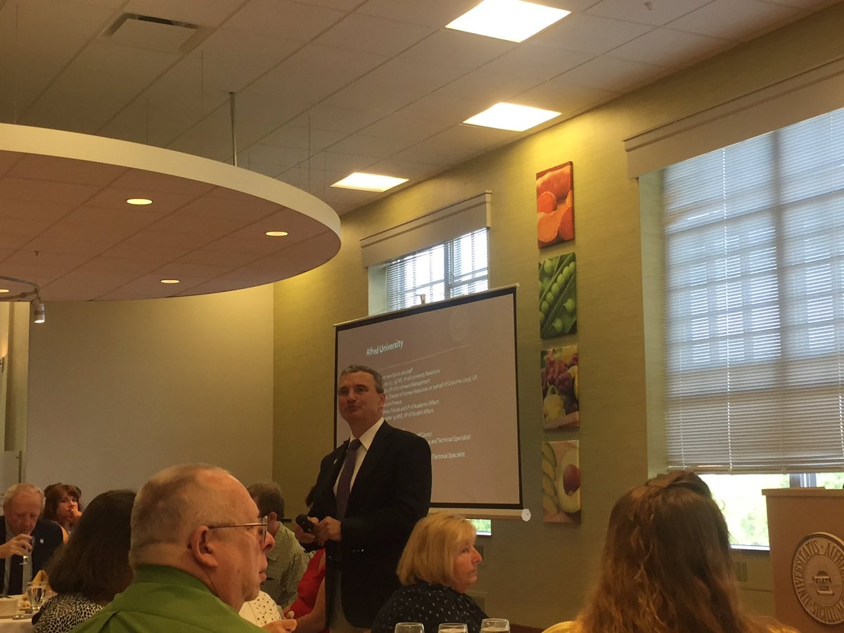 AlfredU's tweet photo. Today is our Opening Breakfast celebrating our 182nd year! #alfredu https://t.co/p3Rz0ydBJT
