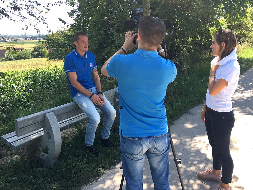 RCSA's tweet photo. 📺🎥 Ce mardi, @Margot_Dumont est partie à la rencontre de Dimitri #Lienard. Reportage à découvrir dans #DimancheLigue1 sur @beinsports_FR. https://t.co/G2yu9LNwBg