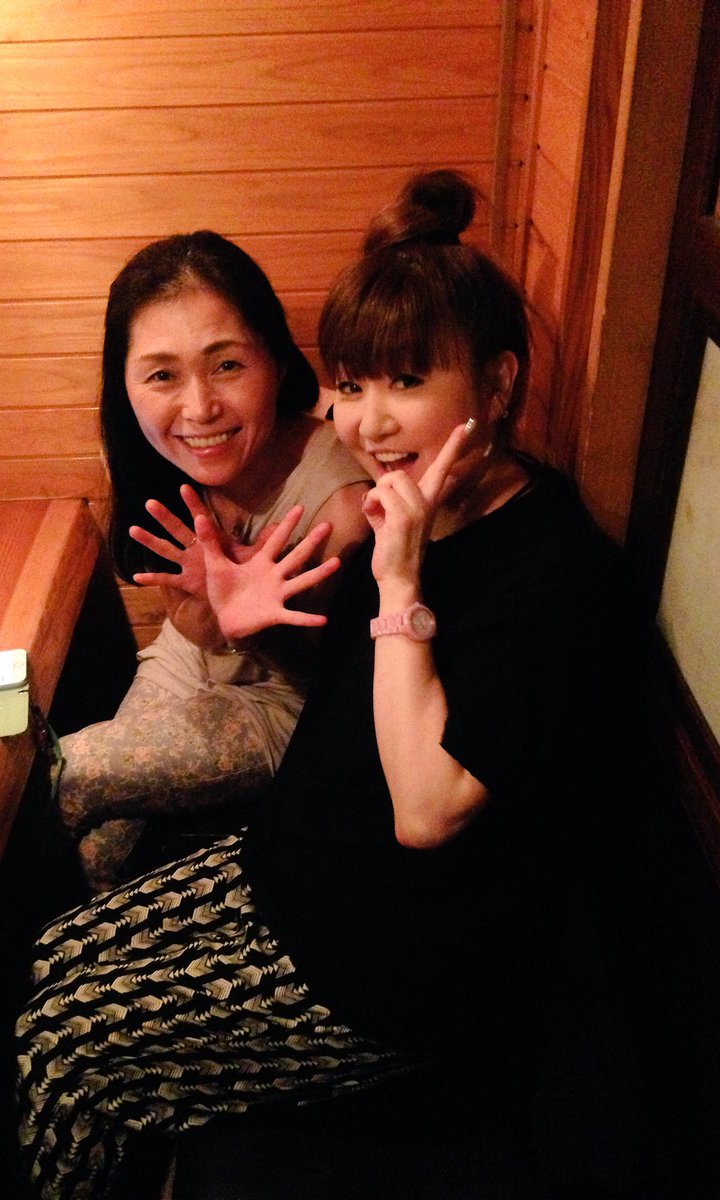 Twitter पर かないみか 久々に恵美ちゃんと飲んでるなう セーラージュピター とうとう そそのかされてtwitter始めました O Www 篠原恵美 セーラームーン