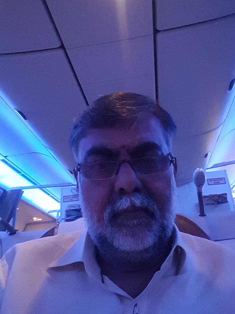 आश्वासन संसदीय समिति के दौरे पर दिल्ली  से मुंबई पहुँचा,रात्रि तक गोवा पहुँच कर कल बैठक मे भाग लूँगा ।