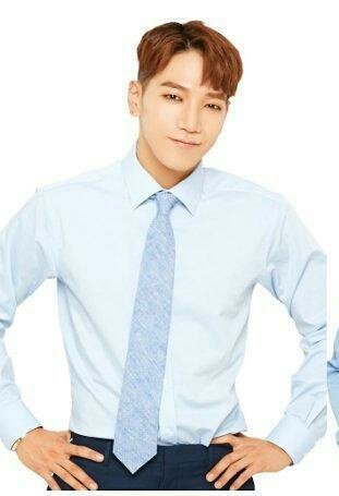 TwoJun_bot's tweet photo. #Boss #Manager #Junbros #Jun_K #Junho 💗💛 https://t.co/Ax0l1a4pjp