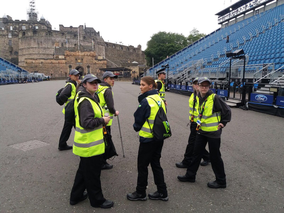 PSOSLevenmouth's tweet photo. Levenmouth PSYV at the Edinburgh Tattoo!
#Gaid
#EdinbrayTattoo
#MonThePSYV
@PolScotPSYV https://t.co/gvotv7F6xb