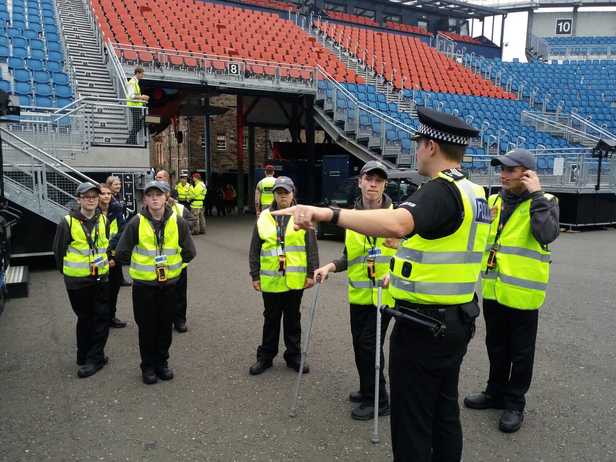 PSOSLevenmouth's tweet photo. Levenmouth PSYV at the Edinburgh Tattoo!
#Gaid
#EdinbrayTattoo
#MonThePSYV
@PolScotPSYV https://t.co/gvotv7F6xb