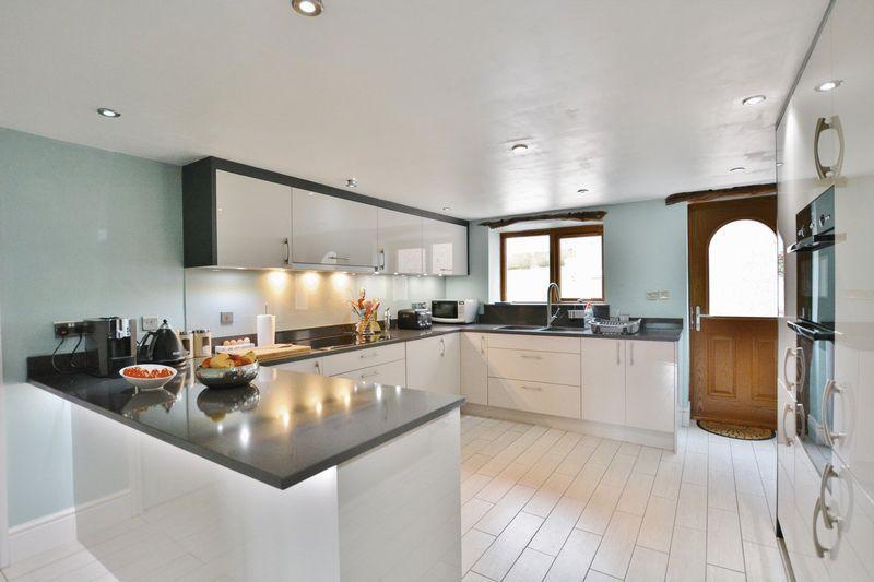 rightmove's tweet photo. This beautiful barn conversion is right near the Lake District and has some great features >> https://t.co/ogMH8pbPIK https://t.co/gnGrgnsf6e