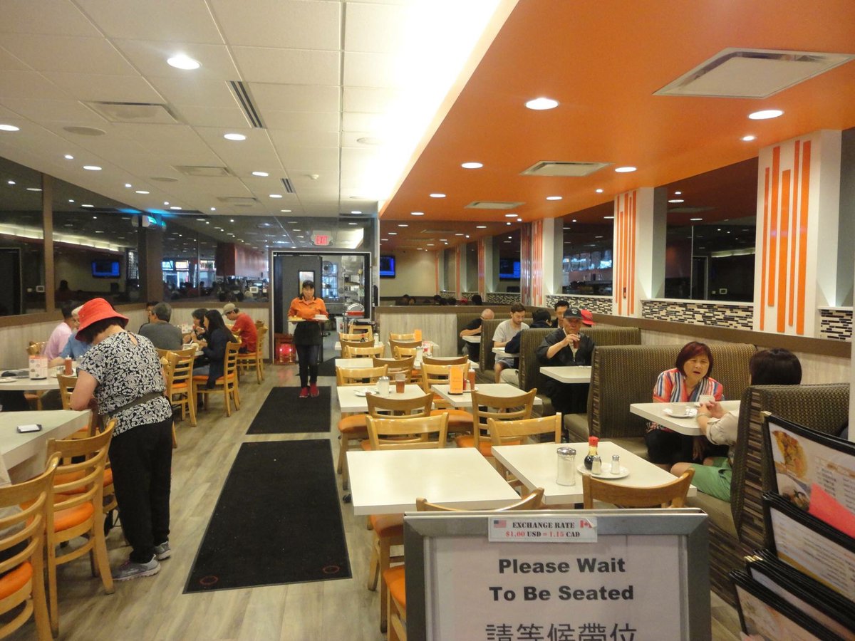 The legendary "New Town Bakery &amp; Restaurant" at 148 E Pender St is a staple of any visit to #ChinatownYVR! 

#MyChinatown604 #Vancouver #YVR