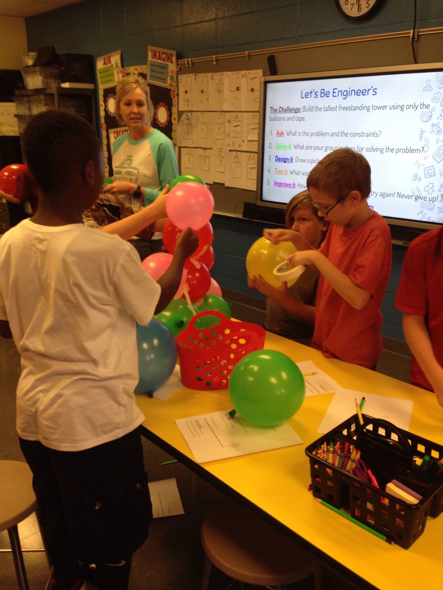 SuzannaGibson1's tweet image. Build the tallest freestanding balloon tower challenge! @TCBOE_LES @TCBOE
#streamlab
#balloonchallenge
#leadingtheway