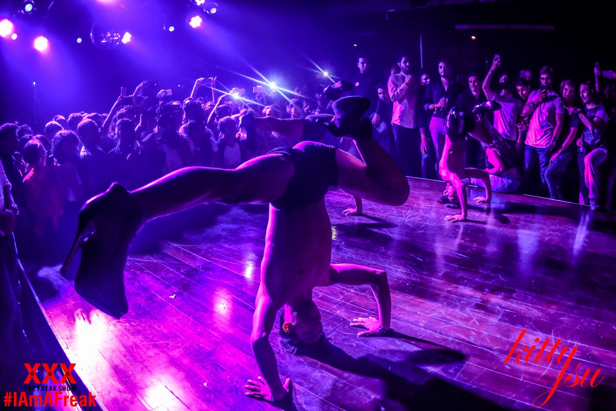 KittySuIndia's tweet photo. Performers that stole the show ๐ #KittyVersary #IAmAFreak #Delhi .@VioletChachki https://t.co/PKWijvgBI6