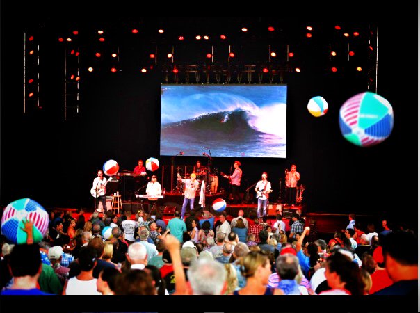 cprmms's tweet photo. "Good Vibrations" with all those "California Girls" #beachboys @ #wolftrap with #cprled. https://t.co/zxXMlvHssK https://t.co/3tbeHDq86J