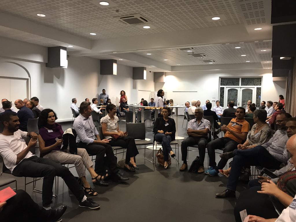 yberezaie's tweet photo. Atelier d #intelligencecollective @Digital_Reunion c'est parti ! Merci @RedSamurai974 &amp; @SocialMedia_974 #digital #numerique #innovation https://t.co/jQa9oiAkMs