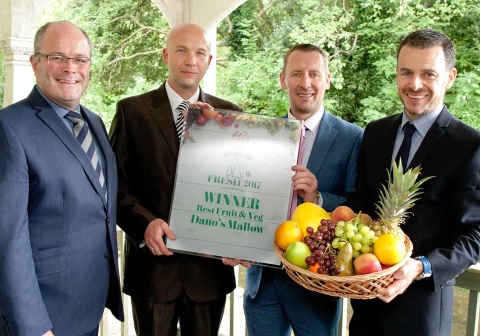 Well done to our Fruit &amp; Veg team for bringing home the award for Best Fruit &amp; Veg in Ireland #BestInFresh17 #teamwork #supervaluirl
