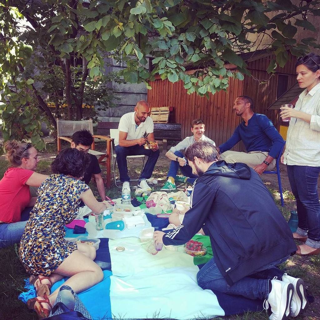 WorklabParis's tweet image. Ce midi, c'était salade party participative ! Des plaids et de l'ombre pour un parfait moment partagé 😀 #worklabpa… ift.tt/2vaKWE0