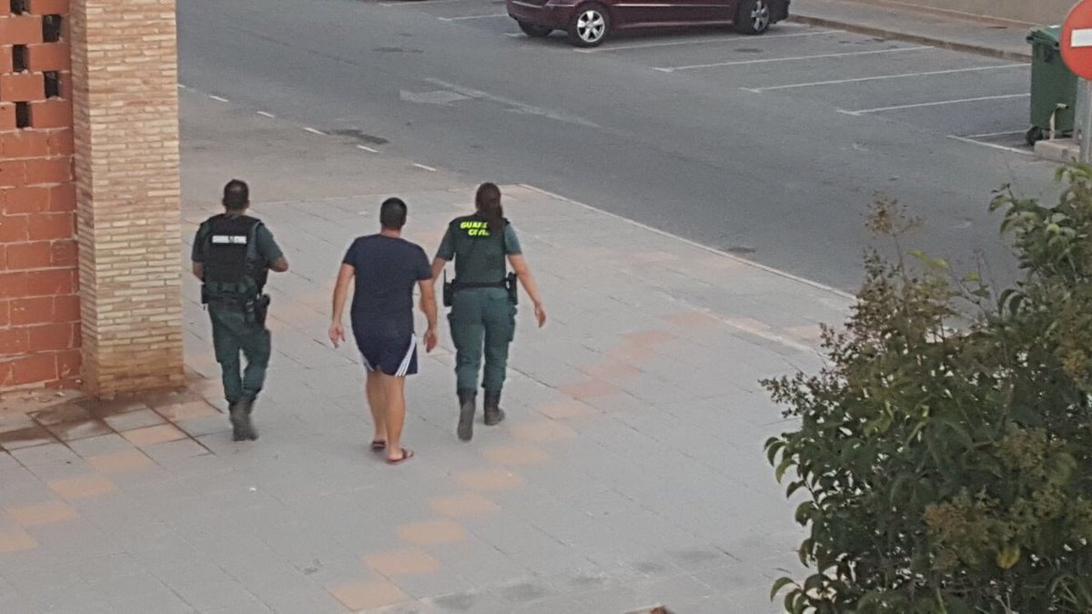 Esta tarde se ha producido un incidente cerca de la playa alicantina de Las Mil Palmeras que ha obligado al despliegue de la Guardia Civil.