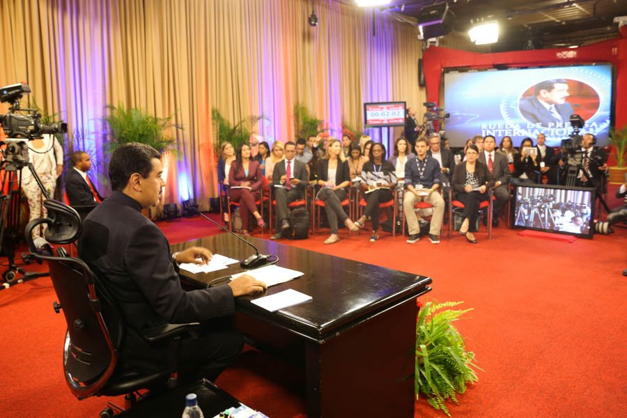 FMisionJGH's tweet photo. Más de 100 países conectados con la rueda de prensa internacional del Presidente @NicolasMaduro #VenezuelaHablaAlMundo @sramirez_fp https://t.co/F9ZCzh2CcL