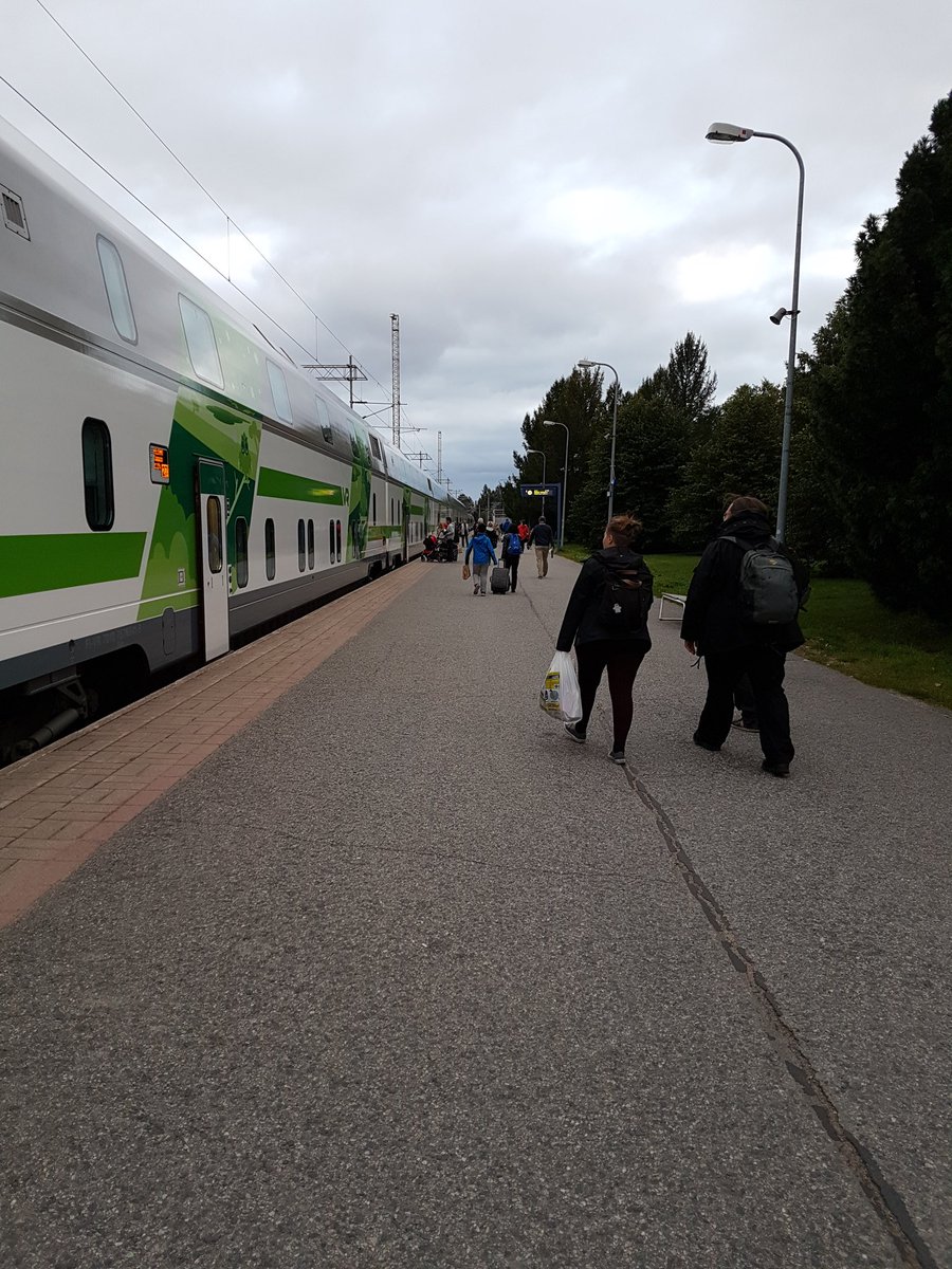 DrIainBanks's tweet photo. The train that will bring #inaridig to an end for 2017. Been great. 5 final survivors leaving Rovaniemi @LoveArchaeology https://t.co/wdE97ZLerU