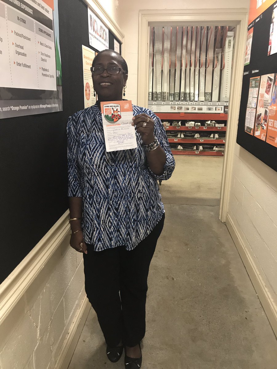 FarrahOpsMgr's tweet image. Homer 4 Ms. Pat for promoting AHS. Her roofing lead just sold! #associateinvolvement