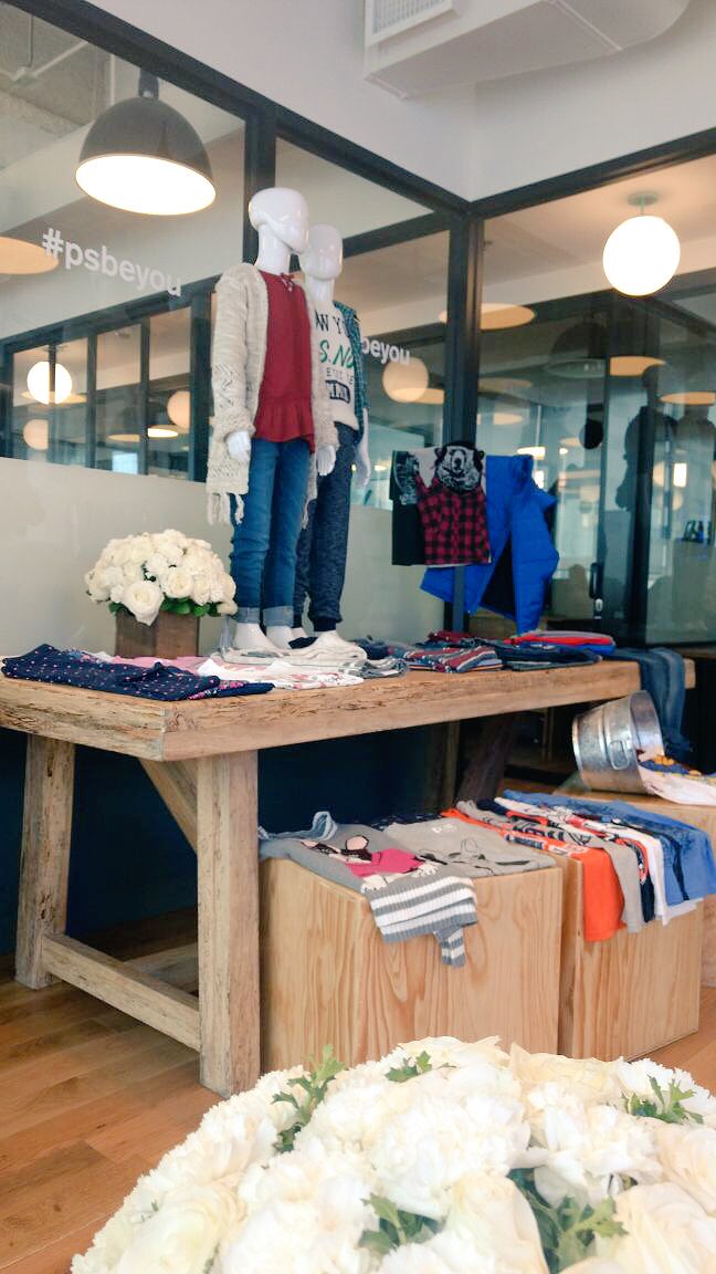 irenegarciamx's tweet photo. Enamorada de la colección de otoño de #PSBeYou de @aeropostale_mx ya vi qué van a querer mis hijos 😍 https://t.co/GnczHoAK5b
