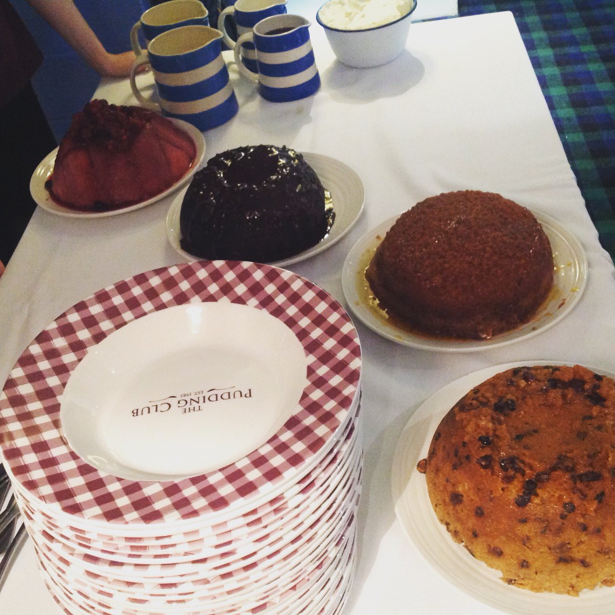 remblancev's tweet photo. Great weekend at #thepuddingclub #threewayshouse cant wait to go again 😊 https://t.co/GrCwcX9y0T
