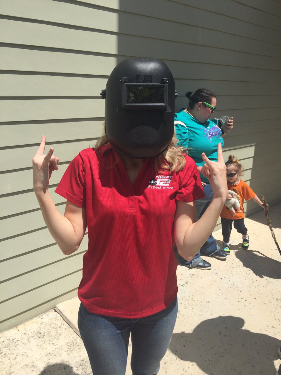 Sarah__Spivey's tweet photo. My very #metal eclipse view yesterday! #KSATEclipse #KSAT https://t.co/neHKqVOOcT