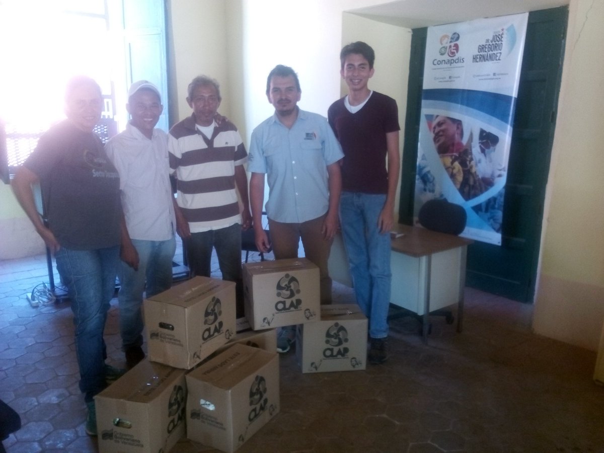 En articulación con @EnLineaFundefal y <a href="/mauroca69/">Mauricio Ocando</a> atendimos a nuestros equipos de <a href="/Falcon_Mjgh/">MisiónDrJgh Falcón</a> y <a href="/Falcon_Conapdis/">Conapdis Falcón</a>. <a href="/sramirez_fp/">Soraida Ramirez</a> <a href="/ea_saez/">Ely Andrés Sáez G.</a>