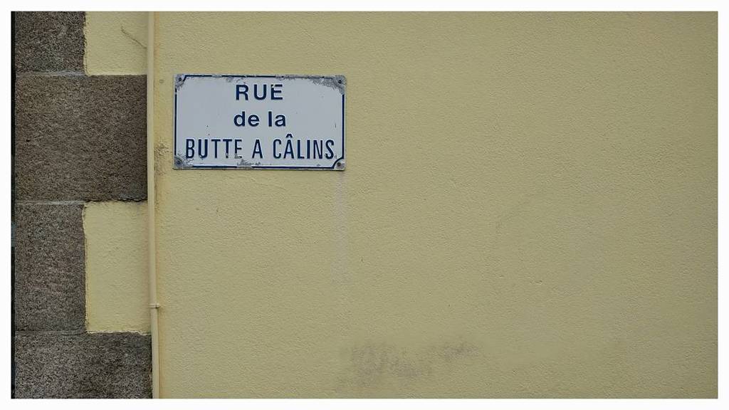 Less wars more hugs

#wars #hugs

#lesswarsmorehugs

#theplacetobe

#ruedelapaix

#freehugs

#isthisthelifewereall… ift.tt/2hiLpjD