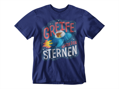 Dotted_Doxie's tweet photo. Greife immer nach den Sternen und lass Deine Träume wahr werden https://t.co/UMMKR2klWT #dotteddoxie #stern #rakete  #tshirt #kindermode https://t.co/NzXarSQzGM